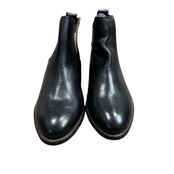 New without box Journee Signature Brigette Bootie in black size 8.5 - Picture 2 of 9